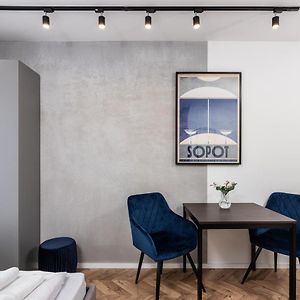 Superior Studio
